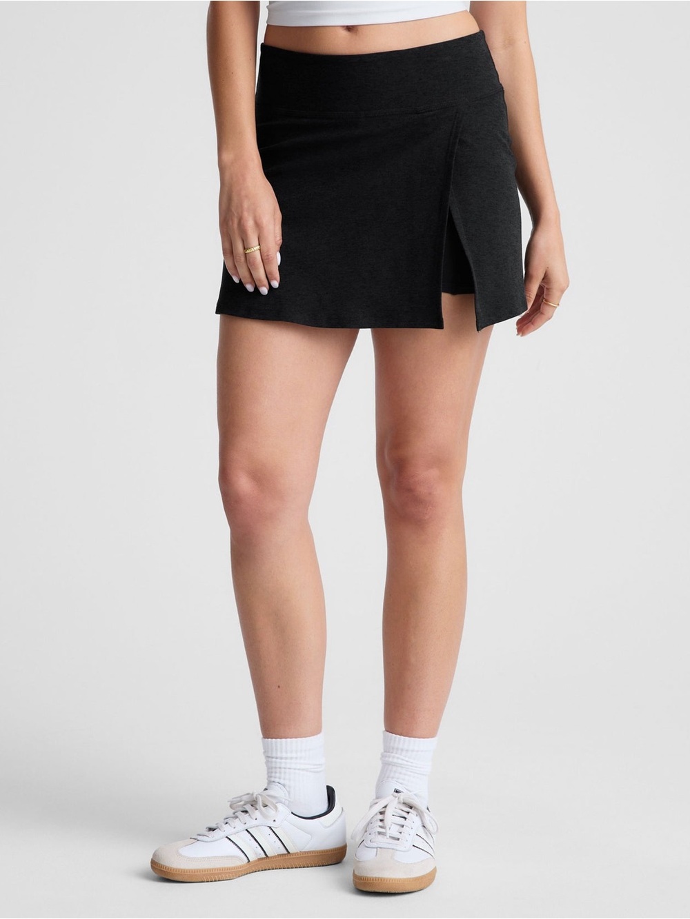 Beyond Yoga Spacedye Points Crossover Skirt Darkest Night Black Size Medium NWT